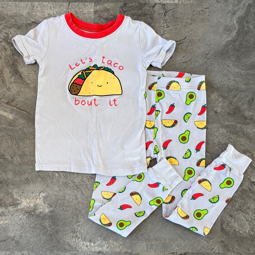 Old Navy Kids Pajama Set, T-shirt and Long Pants, Let’s Taco Bout It, Size 5T